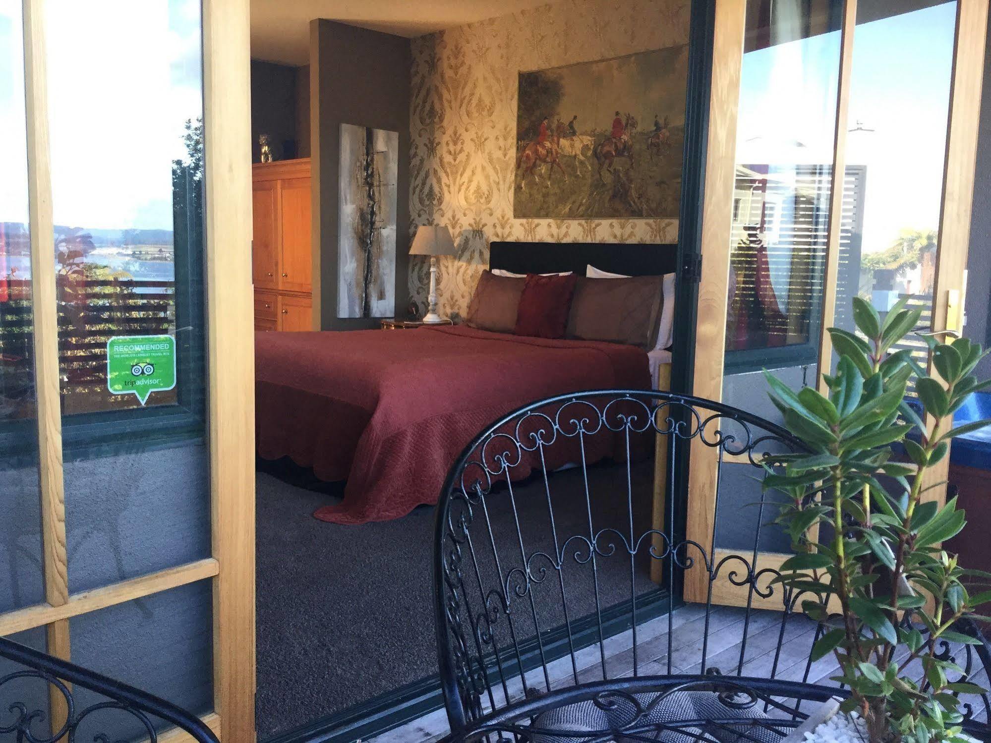 The Flying Trout Boutique Lodge Taupo Eksteriør billede