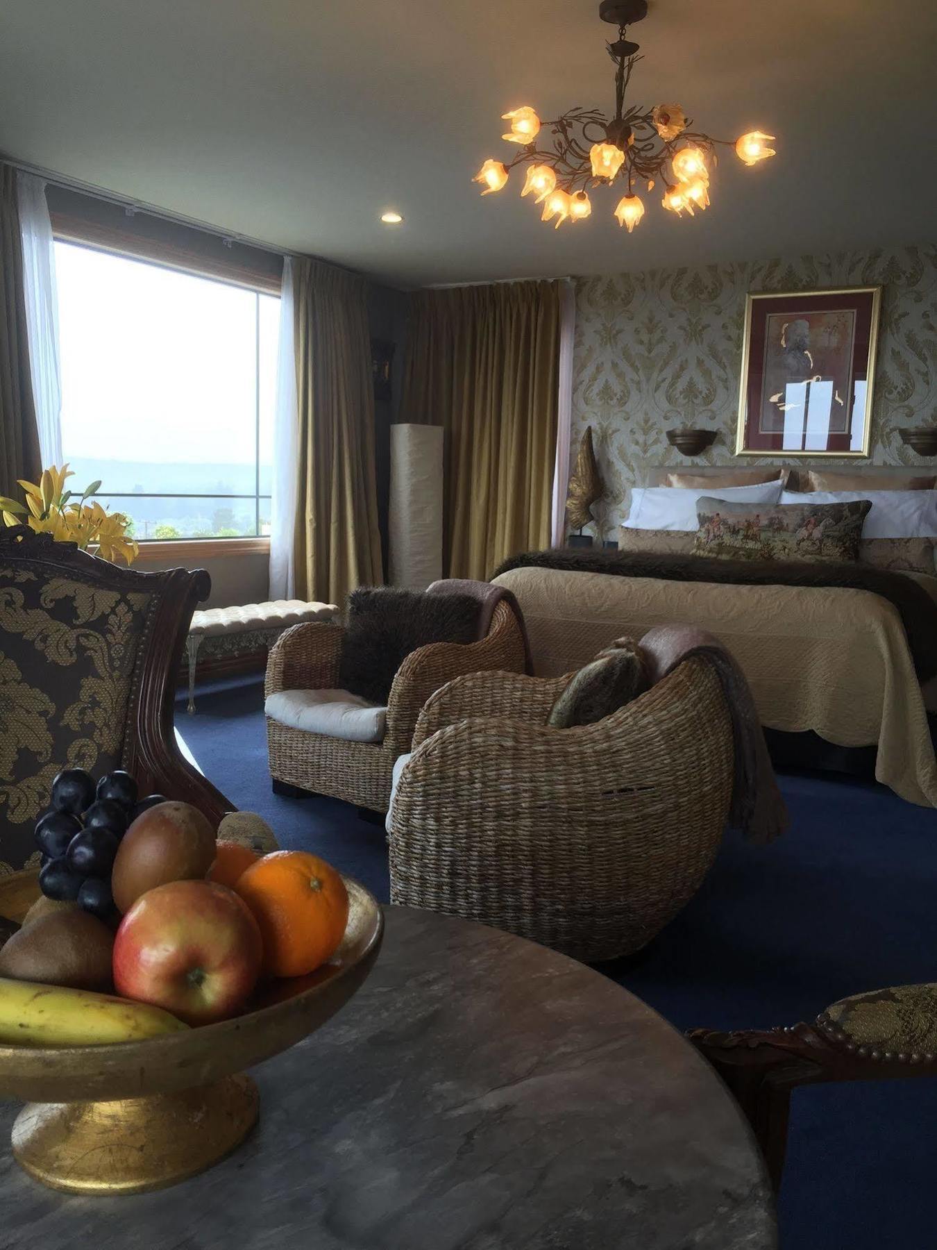 The Flying Trout Boutique Lodge Taupo Eksteriør billede