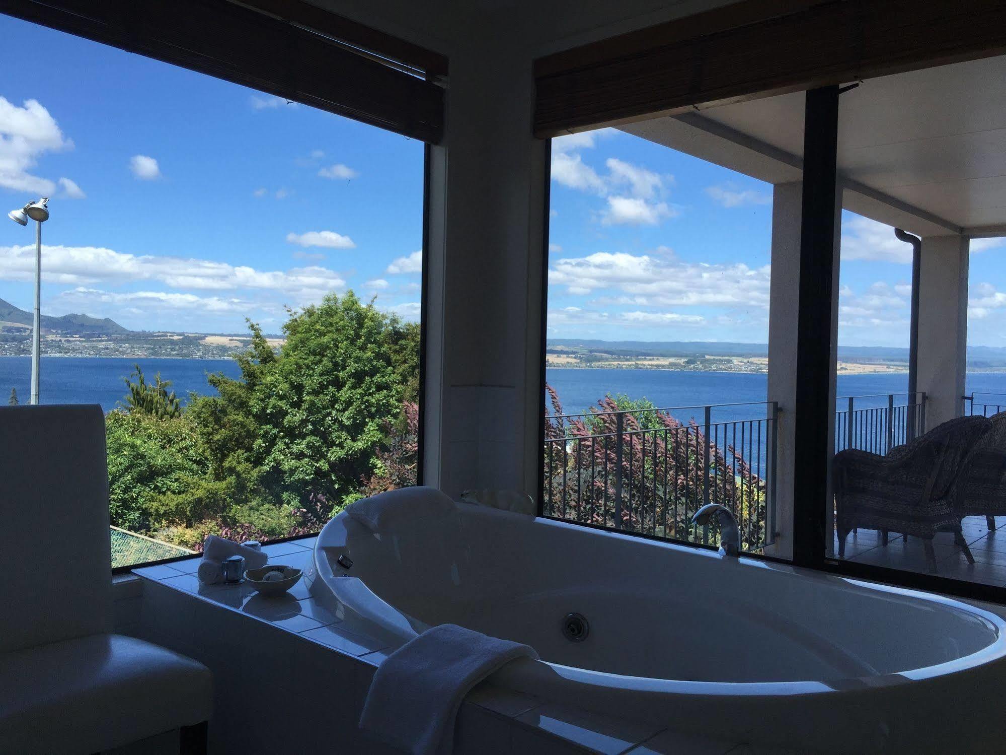 The Flying Trout Boutique Lodge Taupo Eksteriør billede