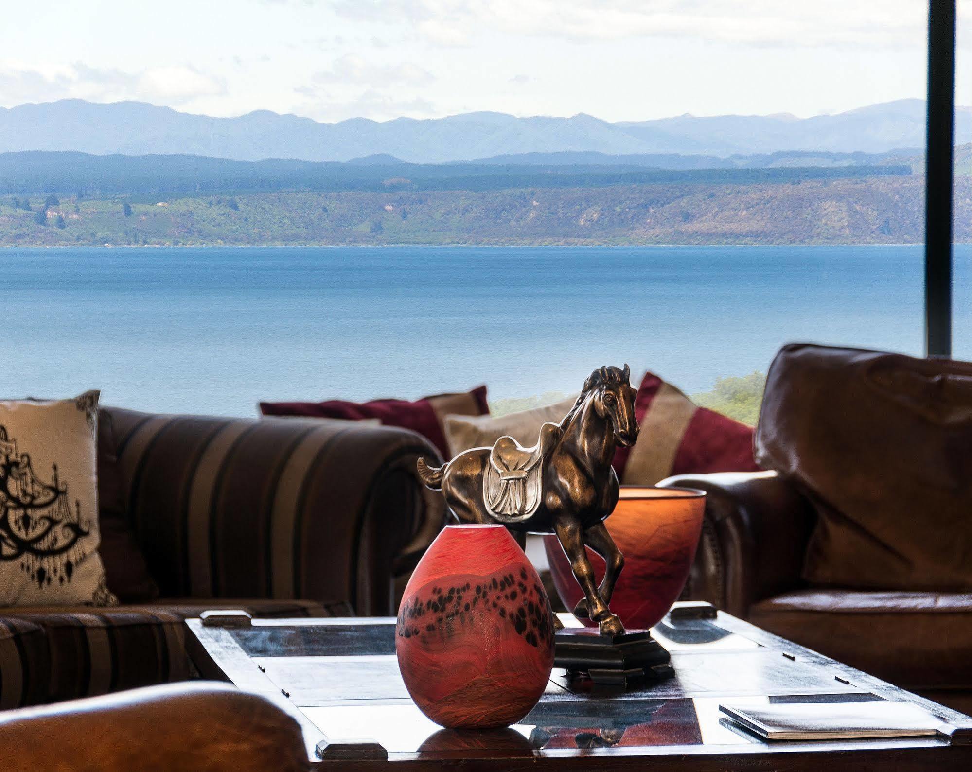 The Flying Trout Boutique Lodge Taupo Eksteriør billede